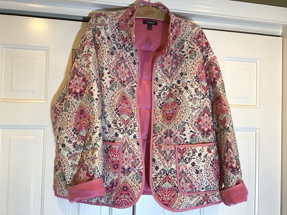 Torrid Quilted Floral Pink Liner Jacket Women Sz14/16 Boho Feminine Whimsy Artsy